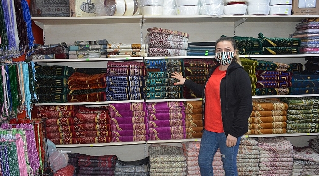 Sinop'ta hac ve umre malzemeleri raflarda kaldı