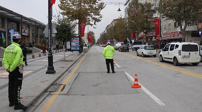 Sokağa çıkma kısıtlamasını ihlal eden 49 kişiye ceza