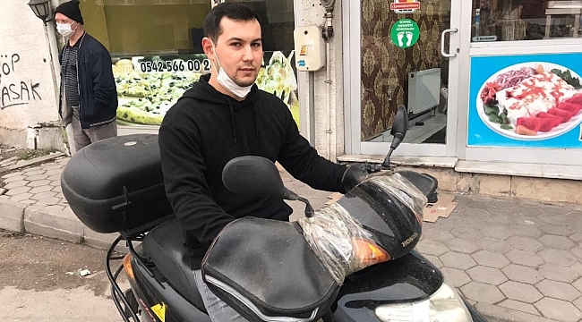 Sokağa çıkma yasağında paketçinin siparişini çaldılar