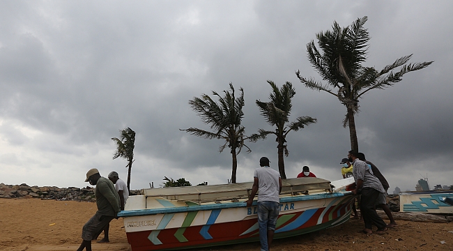 Sri Lanka'da Burevi Kasırgası alarmı: 75 bin kişi tahliye edildi