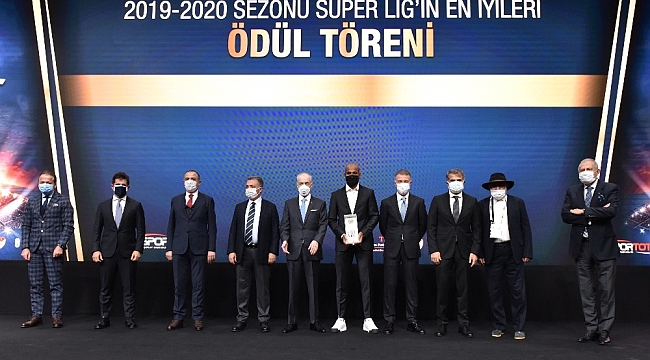 Süper Lig'in en iyileri ödüllerini aldı