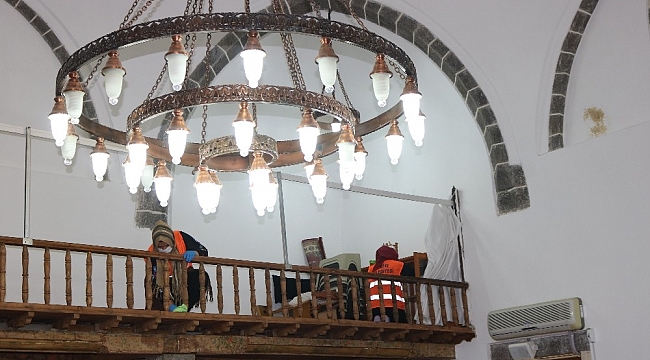 Sur'daki 38 camide temizlik çalışmaları başlatıldı