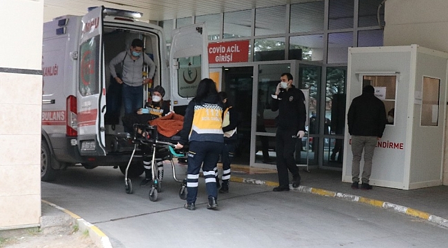 Tanımadığı kişi tarafından bıçaklanan genç kız dehşeti yaşadı