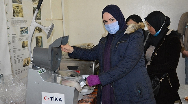 TİKA'dan Cezayirli kadınlara atölye malzemesi desteği