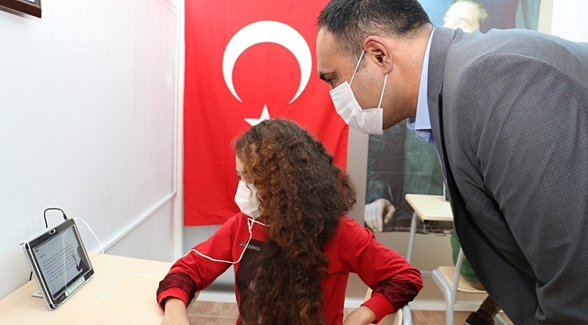 Toroslar Belediyesinden pandemi döneminde vatandaşla sosyal destek