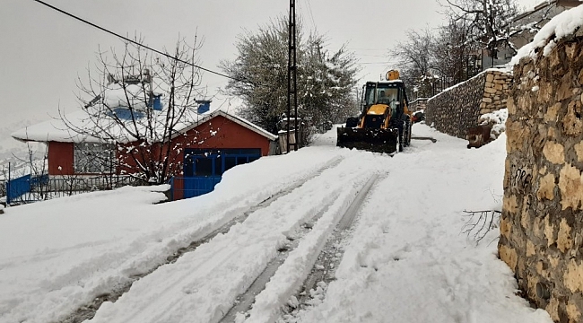 Tunceli'de 83 köy yolu ulaşıma açıldı 49'unda çalışma sürüyor