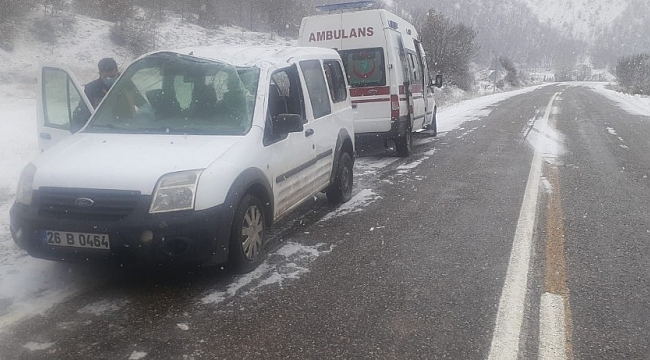 Tunceli'de trafik kazası: 4 yaralı