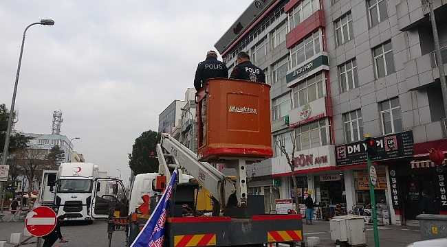 Uşak polisinden sokak hayvanları için anlamlı hareket