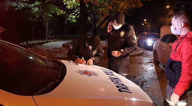 Yalova'da kısıtlama nedeniyle sokaklar boş kaldı