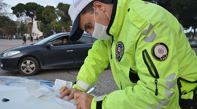 Yasaklara uymayan 54 kişiye 48 bin 600 lira ceza kesildi