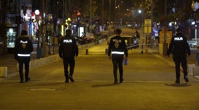 Yeni tedbirlerle birlikte Uşak sokakları boş kaldı