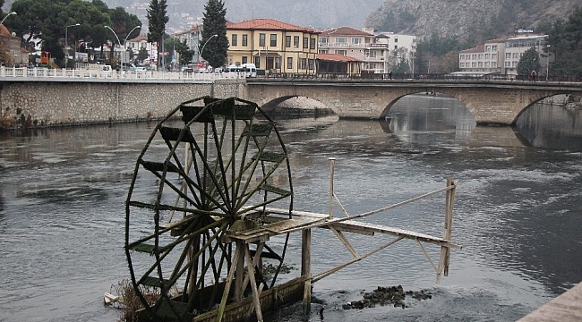 Yeşilırmak karardı