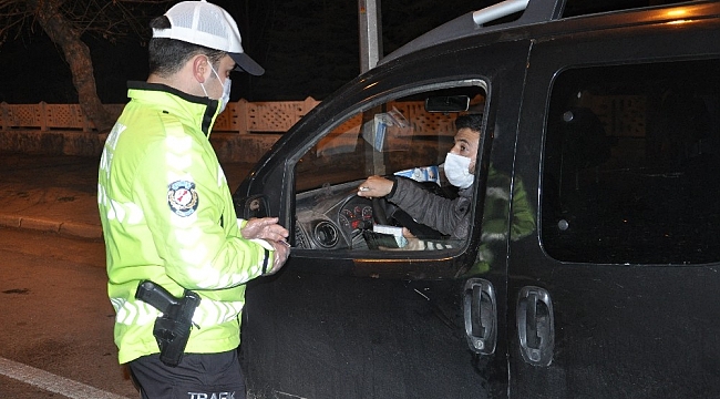 Yılbaşı gecesi İhsaniye ilçesinde polis ve jandarma kuş uçurtulmadı