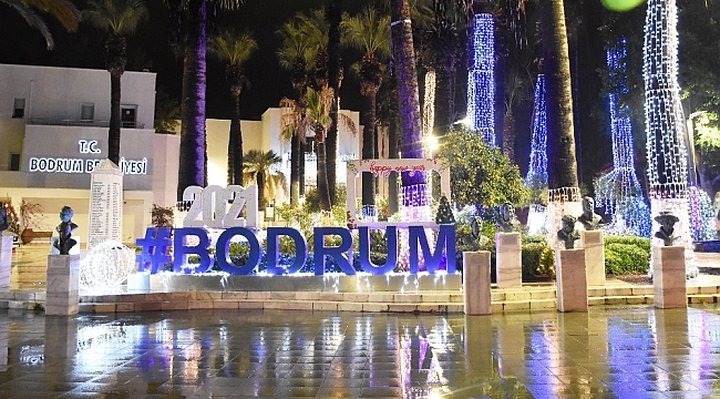Yılbaşı konserlerinin verildiği ünlü meydan sessizliğe büründü