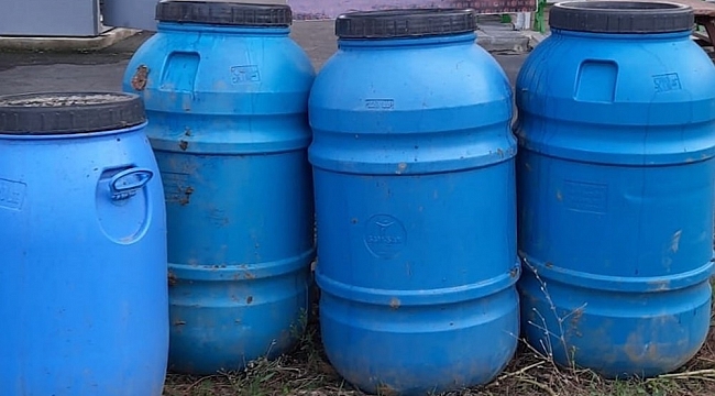 Yılbaşı öncesi 100 polisle dev operasyonda 1.5 ton kaçak içki ele geçirildi