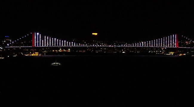 Yılın son dolunayının doğuşu izleyenleri mest etti