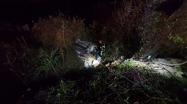 Yoldan çıkarak şarampole uçan otomobilin sürücüsü ağır yaralandı