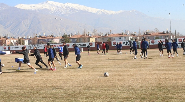 24Erzincanspor Sancaktepe hazırlıklarını sürdürdü