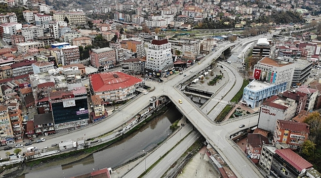 56 saatlik kısıtlamada cadde ve sokaklar boş kaldı
