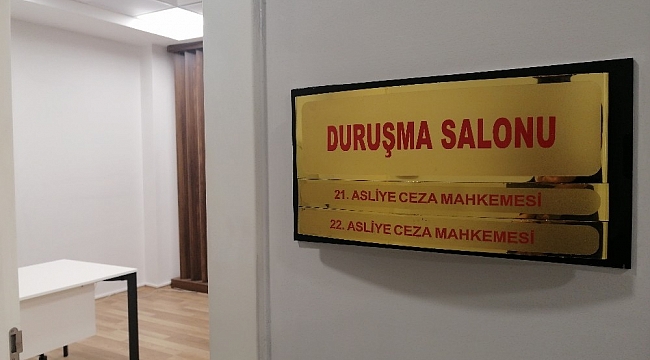 Adalet Bakanı Abdülhamit Gül'den İstanbul Havalimanı'ndaki adliyeye gece yarısı ziyareti