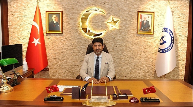 ADÜ Rektörü Aldemir , "Gazeteciler çok önemli bir kamu hizmetini yerine getiriyor"