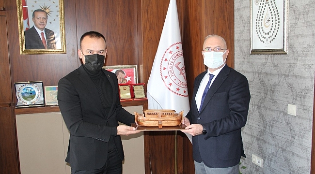 Ağrı Emniyet Müdür Yardımcılarından, Milli Eğitim Müdürü Tekin'e veda ziyareti