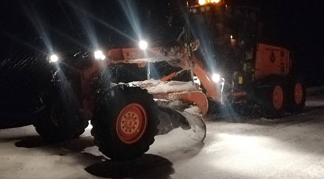 Antalya-Konya karayolunda kar kalınlığı 15 santime ulaştı