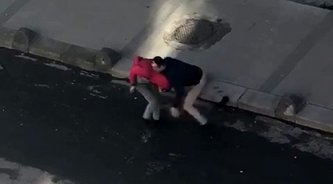 Arnavutköy'de bir garip kavga kamerada