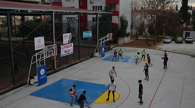 Aydın'da sokak basketbolu turnuvası renkli görüntülere sahne oldu