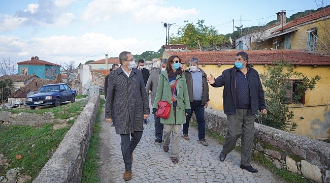 Ayvalık Belediyesi'nin "Kapınızdayız Yanınızdayız" Projesi hayata geçti