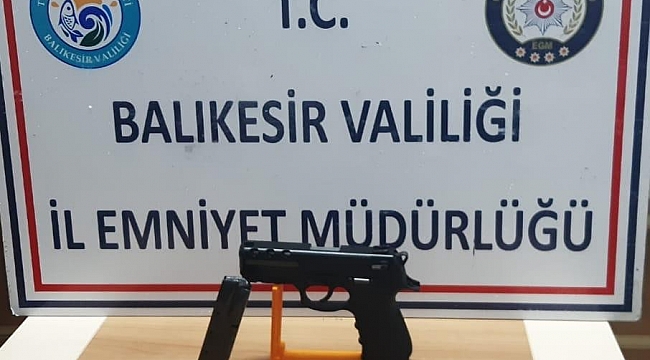 Balıkesir'de 15 aranan şahıs yakalandı