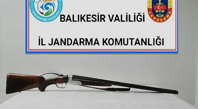 Balıkesir'de jandarma 18 aranan şahsı yakaladı