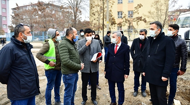 Başkan Çınar, kentsel dönüşüm proje alanını inceledi