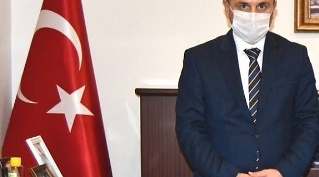 Başkan Oral'dan, öğrencilere internetli tablet