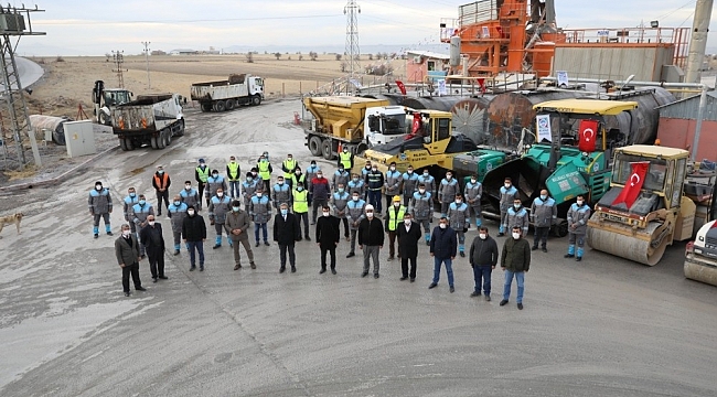 Başkan Palancıoğlu 1 yılda rekor asfalt yol yapan ulaşım ekibine teşekkür etti