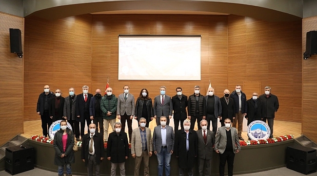 Başkan Palancıoğlu, 2020 yılı hizmetleri hakkında CHP yönetim kurulunu bilgilendirdi
