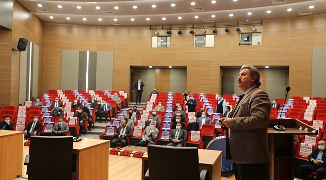 Başkan Palancıoğlu, MHP yönetim kuruluna 2020 yılında yapılan hizmetleri anlattı