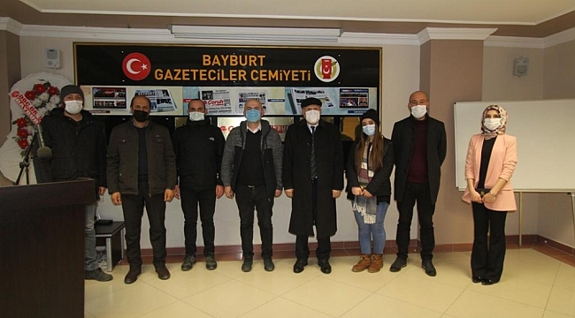 Başkan Pekmezci, basın mensuplarını Gazeteciler Cemiyetinde ziyaret etti