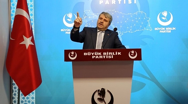 Başkan Uçak'tan türbanlı hakim açıklamasına tepki