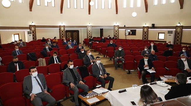 Belediyeye ait iş yerlerinde kira ödemeleri ertelendi