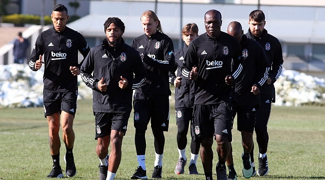 Beşiktaş, Göztepe maçı hazırlıklarına ara vermeden başladı