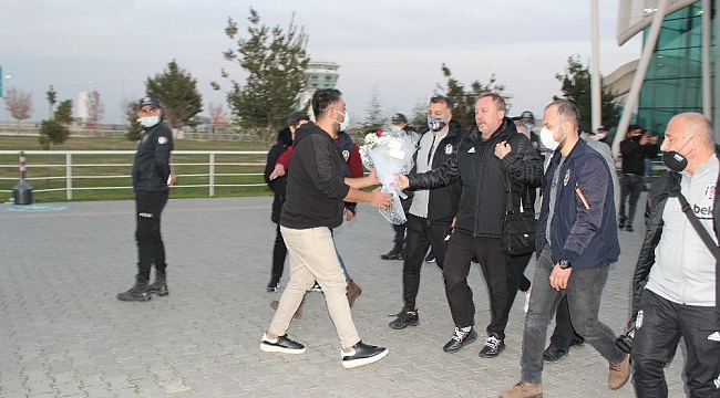 Beşiktaş Hatay'a vardı