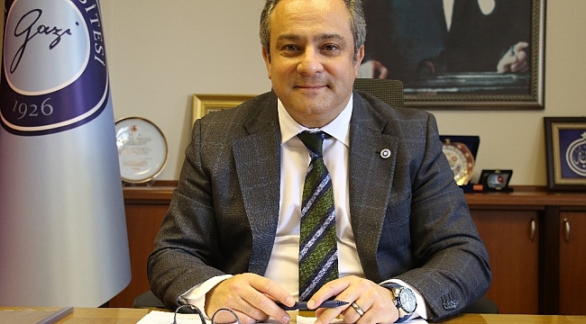 Bilim Kurulu Üyesi Prof. Dr. İlhan: "Hedefimiz 1 hafta içerisinde sağlık çalışanlarının ilk doz aşısını tamamlamak"