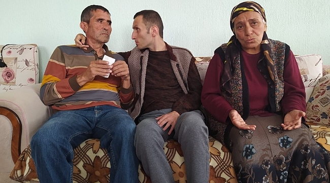 Bir yaşında evlat edindiği oğluna yeni doğan bebek gibi bakıyor
