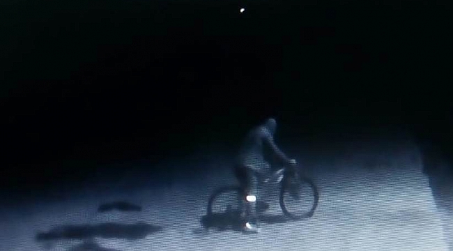 Bisikletli hırsız kısıtlama dinlemedi