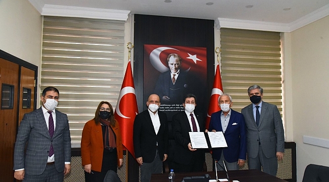 Bodrumlu 3 hayırseverden, 3 okul protokolü