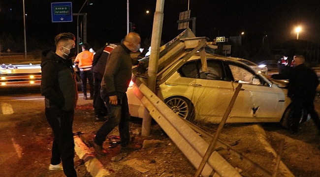 Bolu'da iki otomobil çarpıştı: 2 yaralı