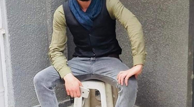 Boşandığı eşinin sevgilisini bıçaklayarak öldürdü
