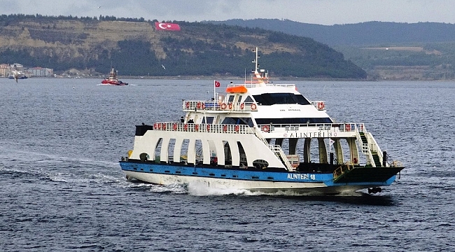 Bozcaada'ya yarınki tüm feribot seferleri iptal