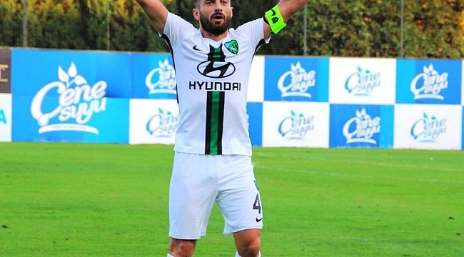 Burak Süleyman kiralık olarak Kocaelispor'a döndü
